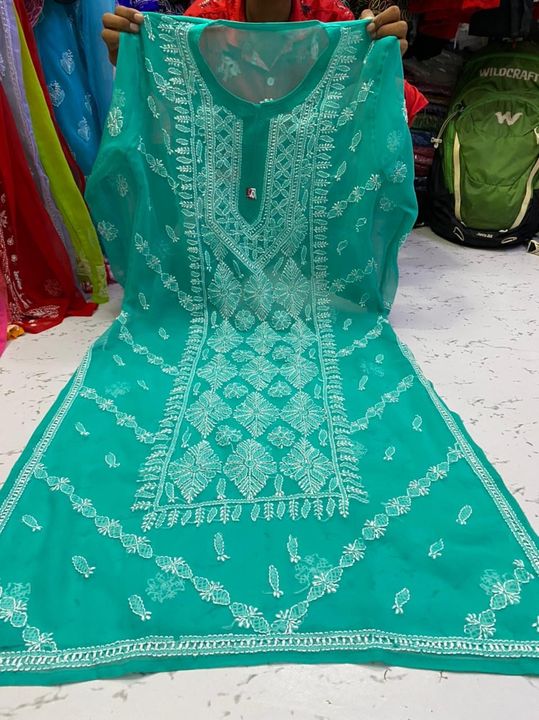 Georgette_panel_buta_kurti_with_chikankari_work_in