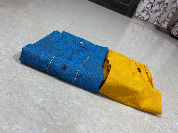 khaadi_kurti_with_pencilpants_in