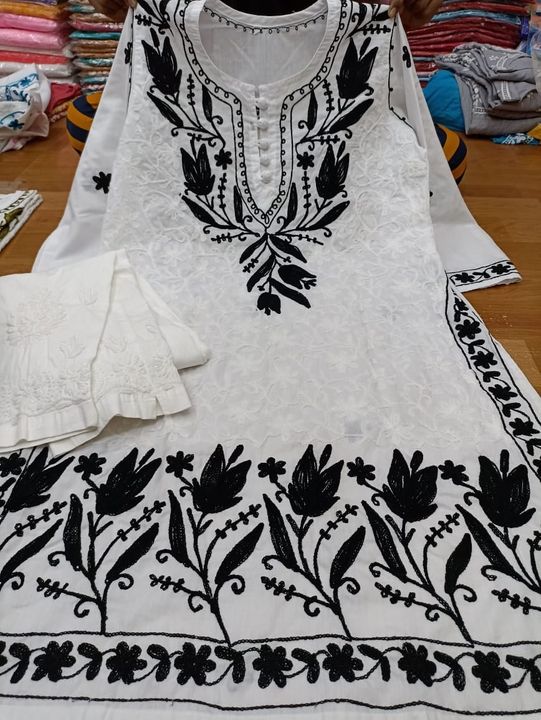 Cotton_jaal_kurti_with_chikankari_work