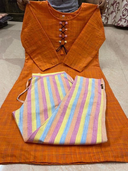 khaadi_kurti_with_pencilpants_in