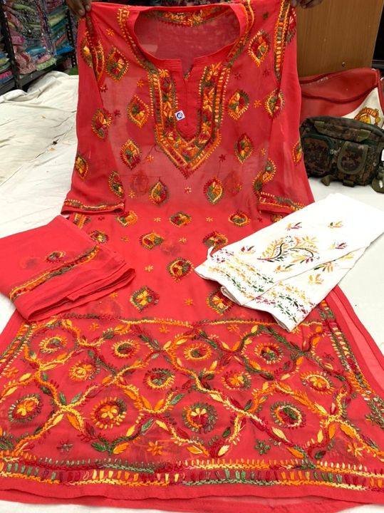 Georgette_faizia_daman_kurti_&_stole_with_chikankari_work