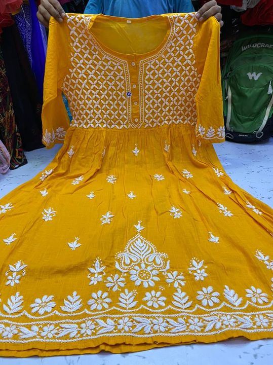 Slub_cotton_gown_with_chikankari_in