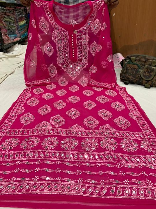 Georgette_buta_jaal_kurti_with_chikankari_&_mirror_work