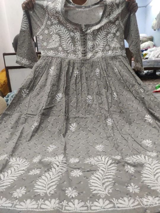 Cotton_printed_gown_with_chikankari_work