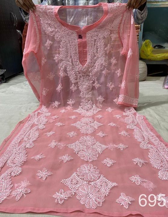 Georgette_side_panel_kurti__with_chikankari_work