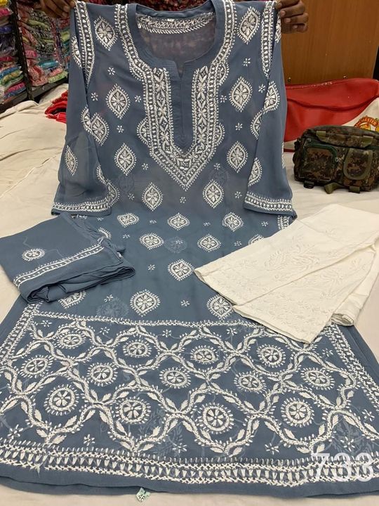 Georgette_faizia_daman_kurti_and_stol_with_chikankari_work