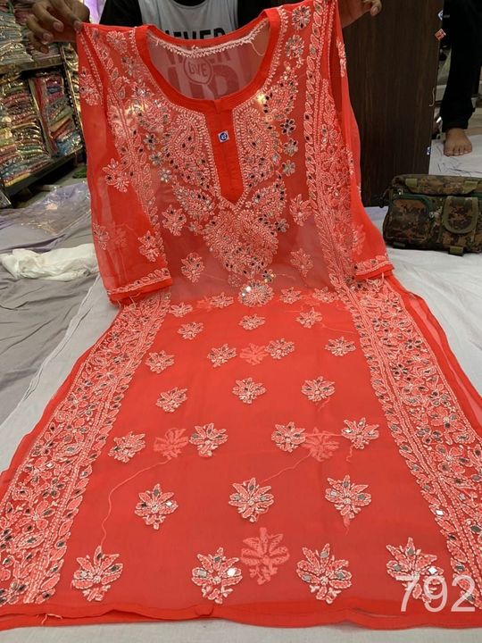 Georgette_side_chaak_gala_buti_kurti_with_mirror_and_chikankari_work