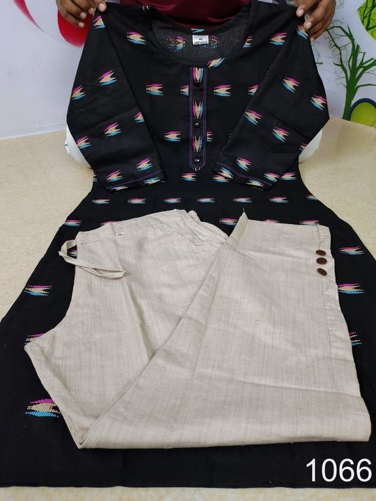 khaadi_kurti_with_jacquard_buti