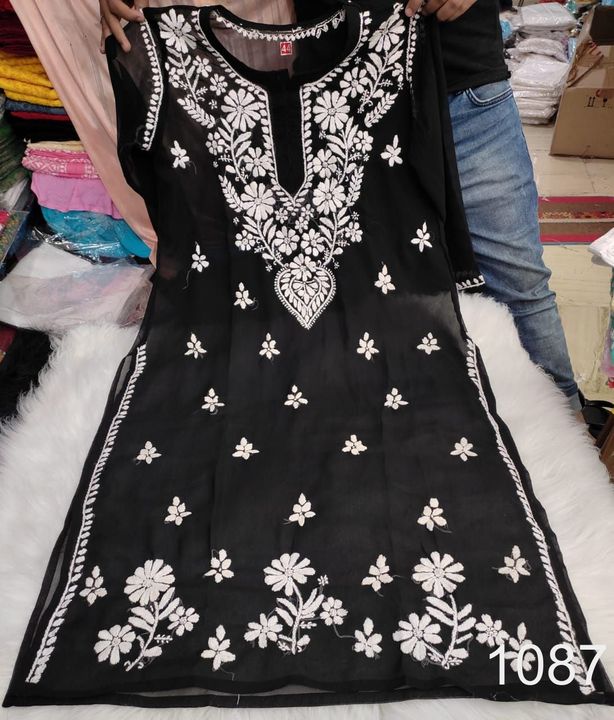 Georgette_gala_buti_ghaspatti_embroidery_kurti_with_chikankari_work