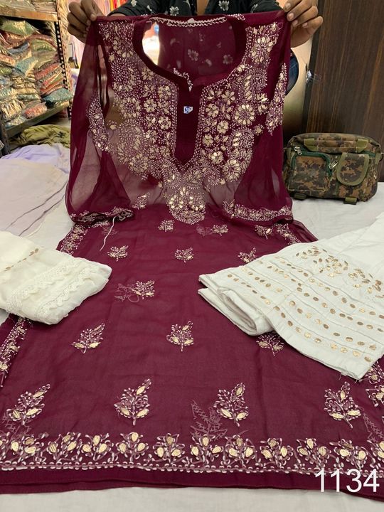 Georgette_patya_gala_buti_kurti_with_gota_and_chikankari_work