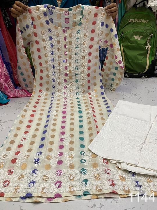 Chanderi_cotton_kurti_with_chikankari_work