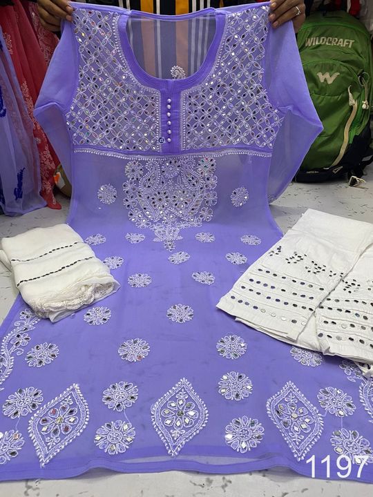 Georgette_kurti_with_mirror_and_chikankari_work