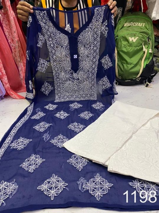 Georgette_yok_buta_kurti_with_chikankari_work