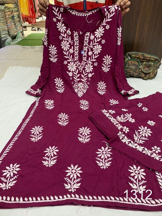 Rayon_kurti_with_pant_set_with_chikankari_work