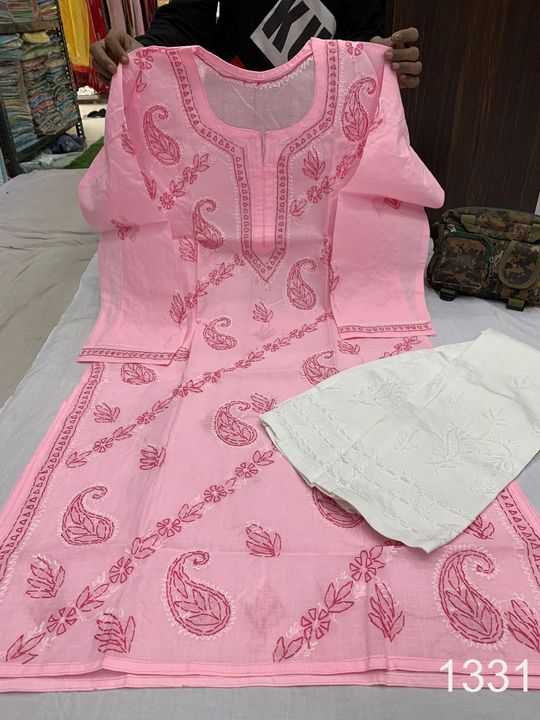 Cotton_kurti_and_Lycra_pant_with_chikankari_work