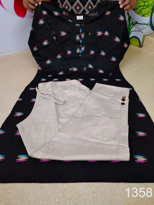 Khaadi_kurti_with_jacquard_buti