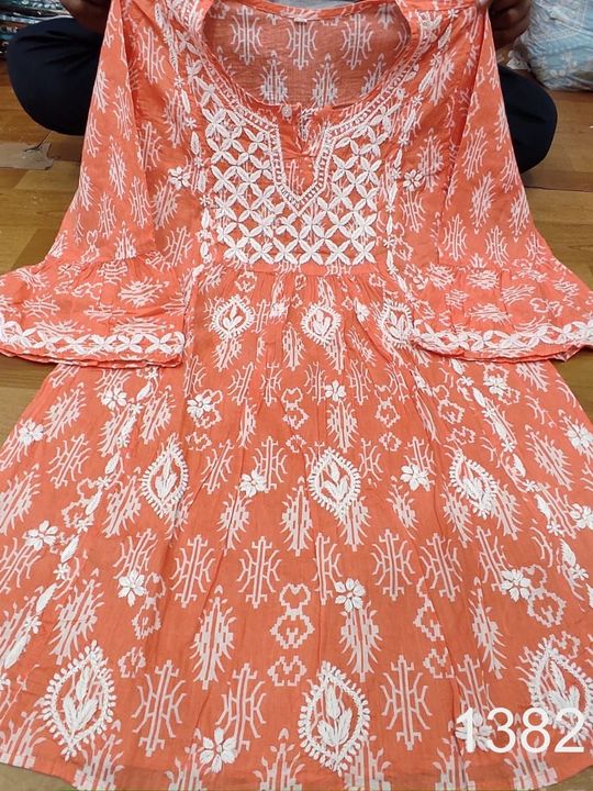 Mul_Mul_cotton_printed_short_gown_kurti_with_chikankari_work