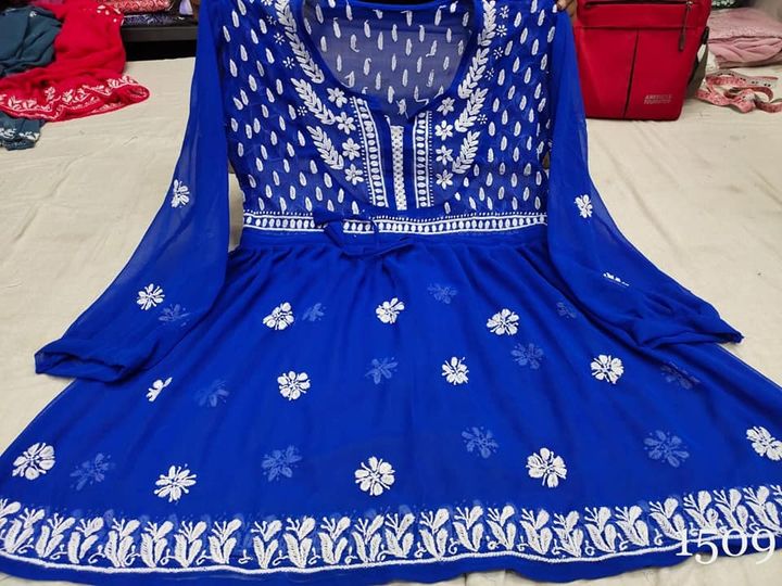 Georgette_short_gown_with_chikankari_work