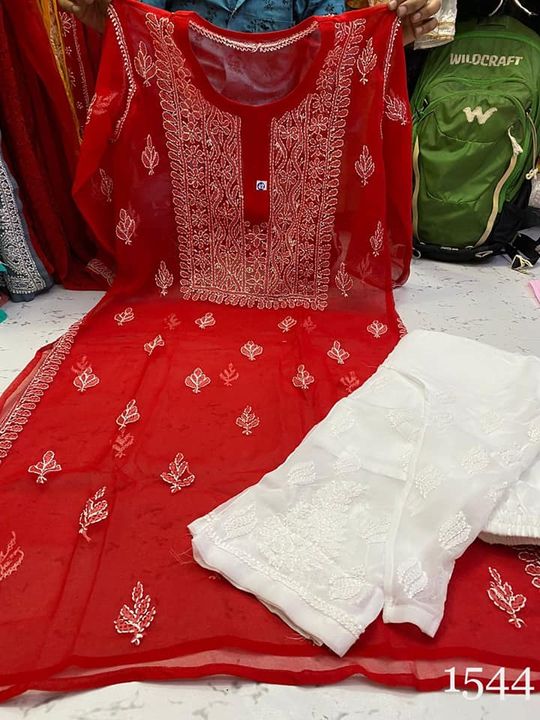 Georgette_yok_gala_buti_kurti_with_chikankari_work