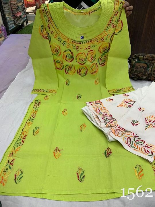 Cotton_multi_thread_kurti_with_chikankari_work