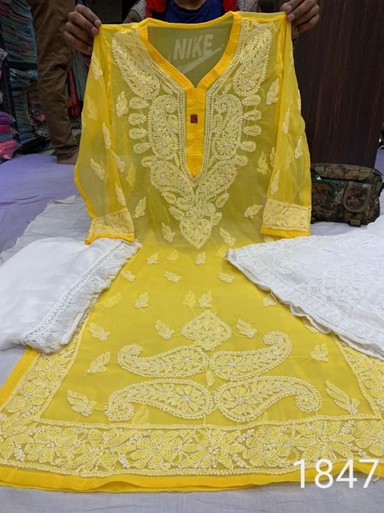 Georgette_daman_kairi_chikankari_kurti