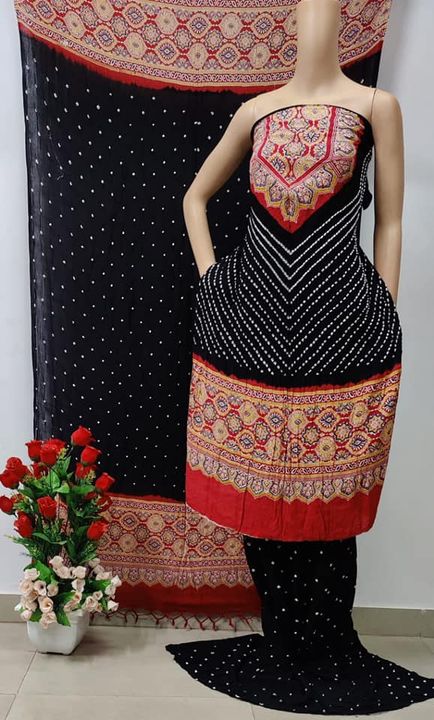 *Top_-_Ajrakh_Neck_And_Daman_Rayon_Material_With_Bandhani(.mtr)