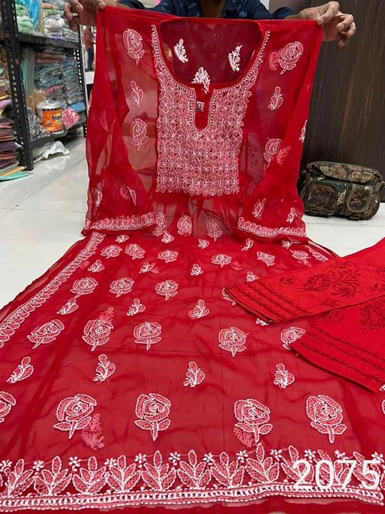 Georgette_yok_kali_chikankari_kurti