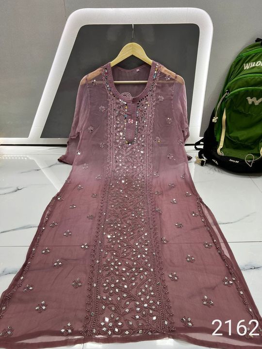 Georgette_panel_chikankari_kurti_with_mirror_work