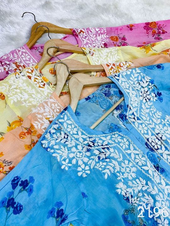 Mul_mul_cotton_floral_printed_chikankari_kurti