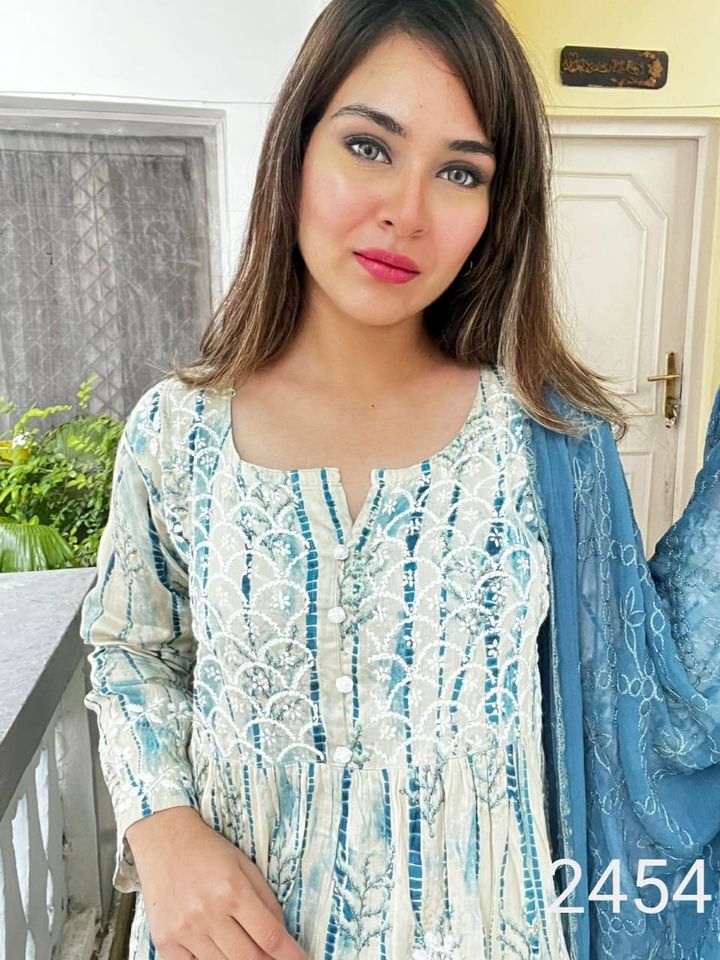 chikankari_nyra_cut_frock_kurti