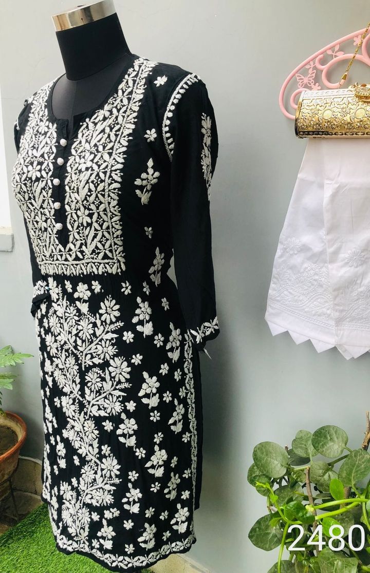 Premium_heavy_modal_chikankari_kurti