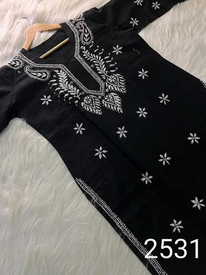 Pure_cotton_gala_buti_chikankari_kurti