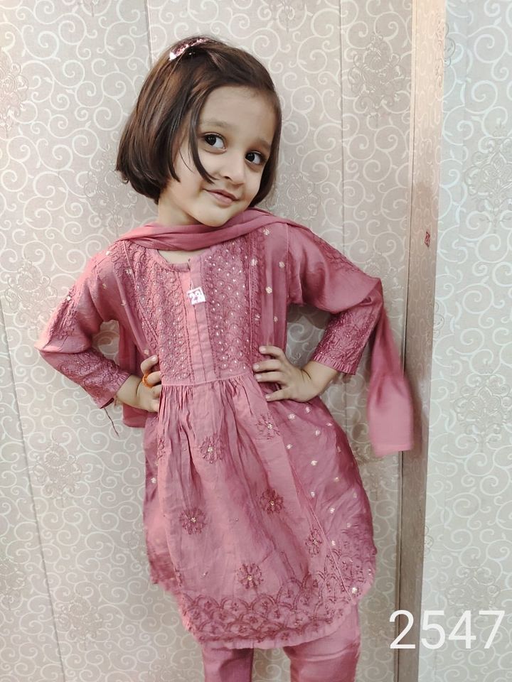 chikankari_kid_wear_sets