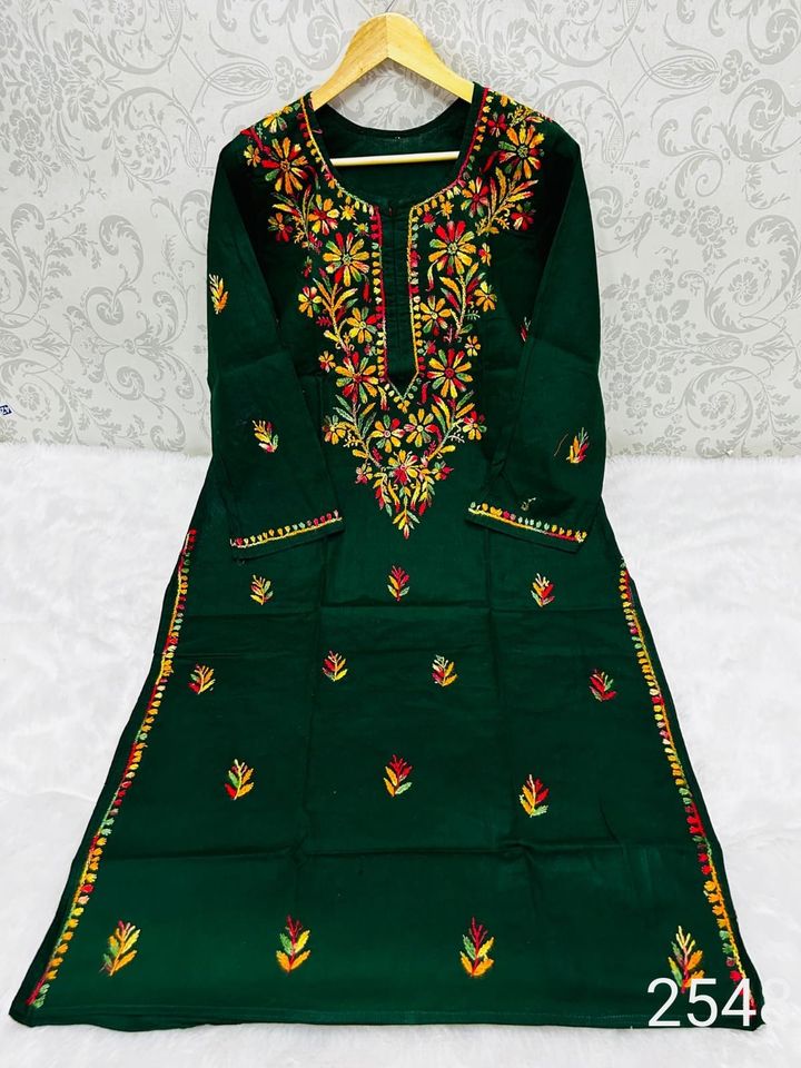 Cotton_multi_thread_gala_buti_chikankari_kurti