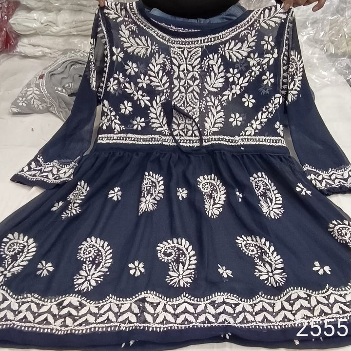 Georgette_chikankari_short_gown