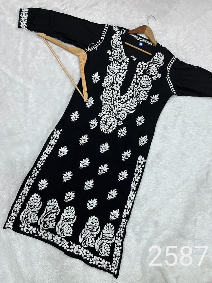 lucknowi_chikankari_modal_kurti