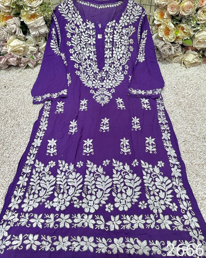 Lucknowi_chikankari_modal_kurti