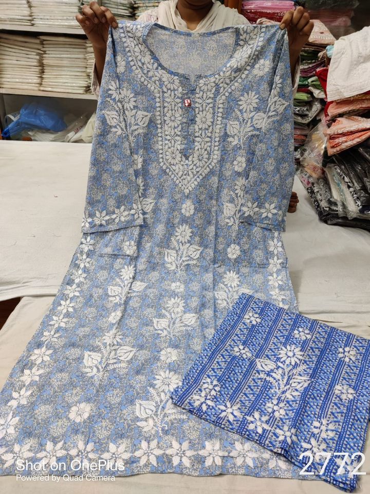 Cotton_printed_chikankari_kurto_with_straight_plazo