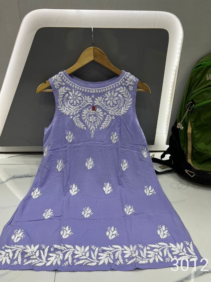 Lucknowi_chikankari_boat_neck_modal_sleeves_less_kurti