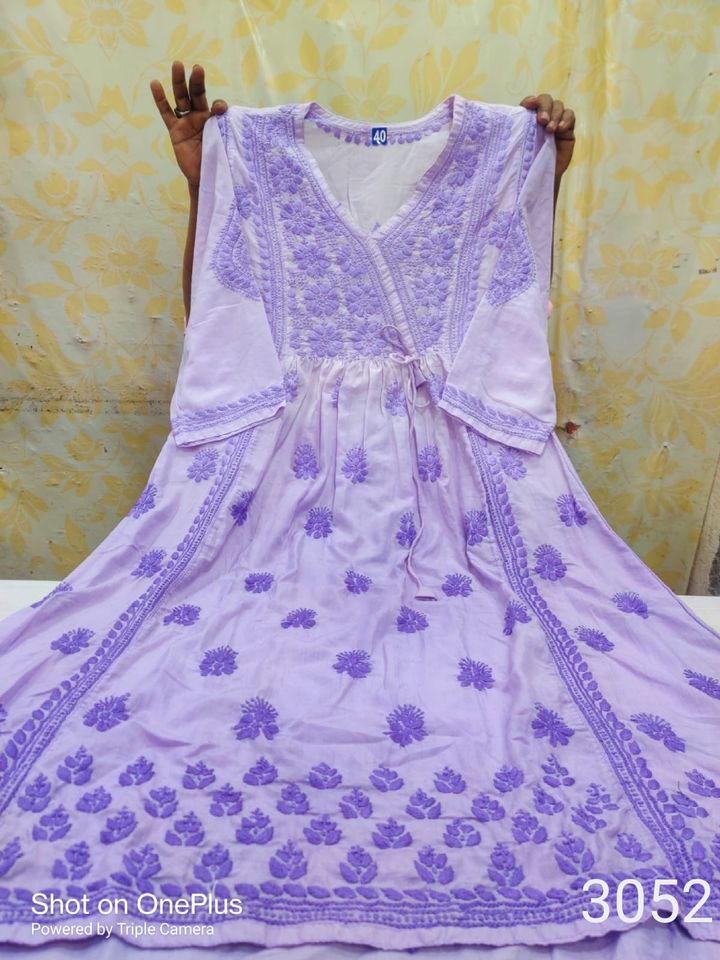 Exclusive_Lucknowi_chikankari_muslin_dual_shade_ghaspatti_work_gown