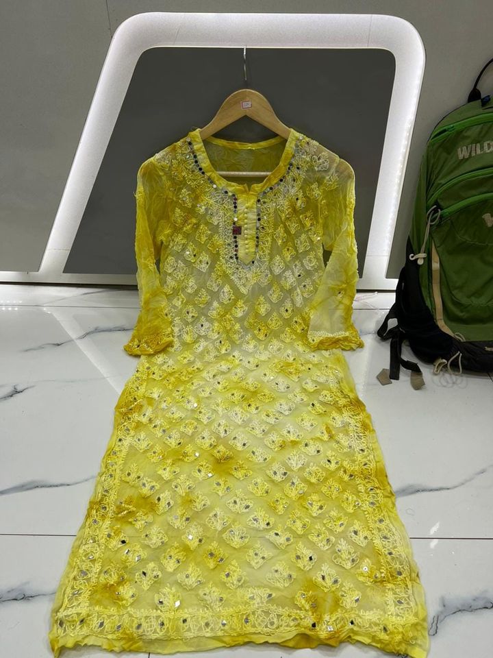 Georgette_buti_jaal_Tye_&_dye_chikankari_kurti_with_mirror_work