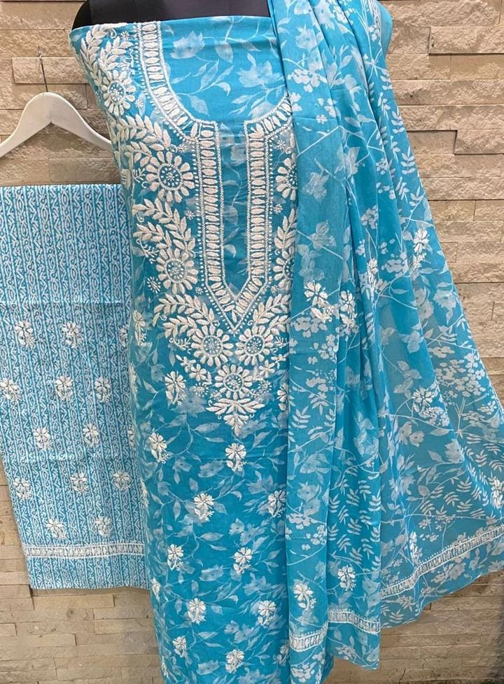 Pure_Mulmul_cotton_printed_Unstitched__pcs_suit_material_with_finest_quality_intricate_chikankari_hand_embroidery