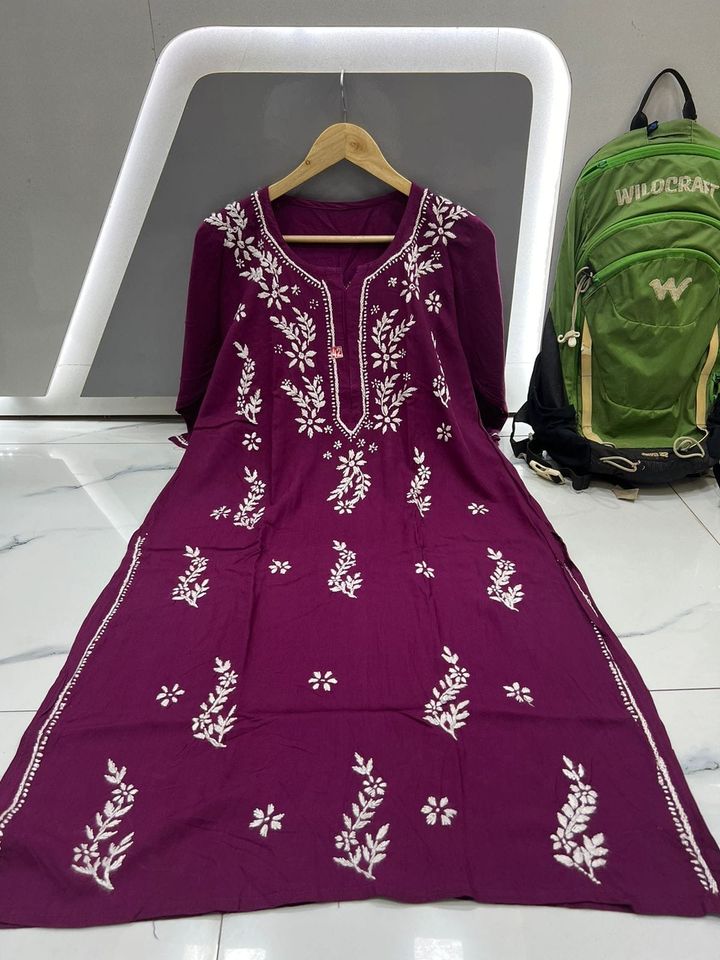 Lucknowi_chikankari_rayon_kurti