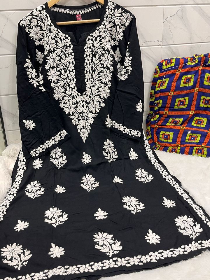 Exclusive_rayon_chikankari_kurti