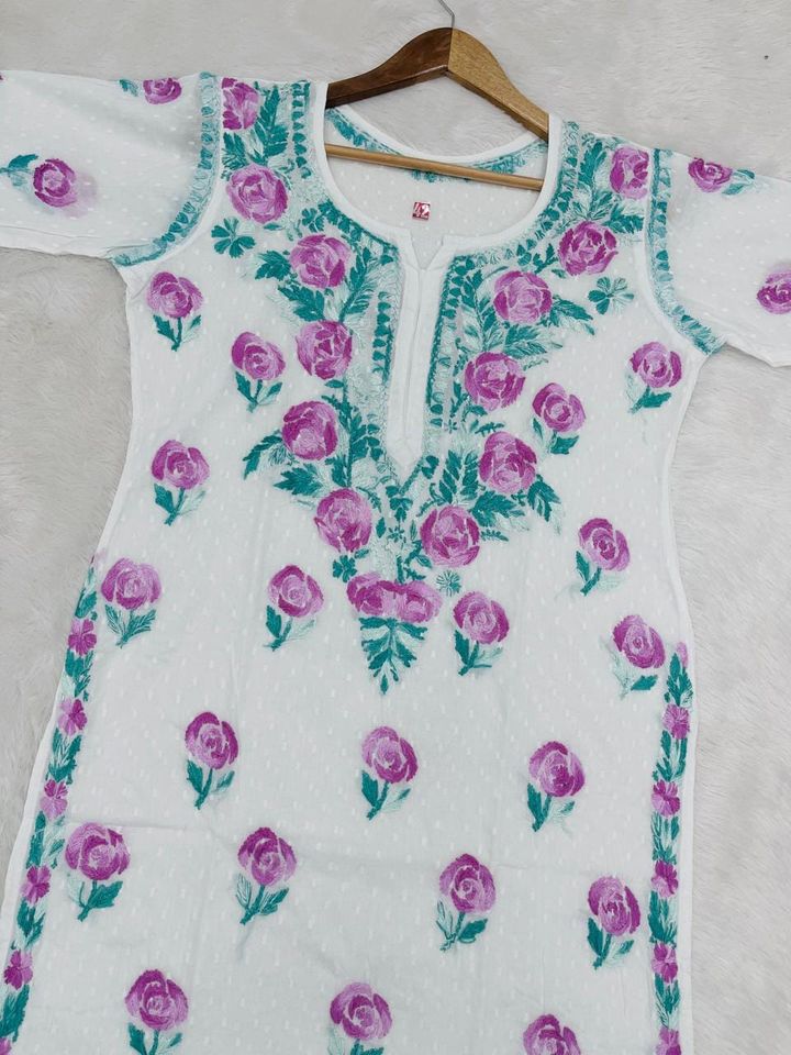 Lucknowi_chikankari_dobby_cotton_rose_work_kurti