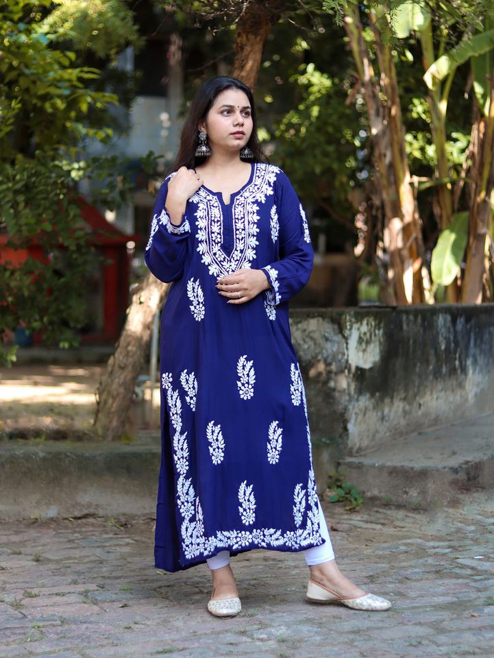 Lucknowi_chikankari_modal_kurti