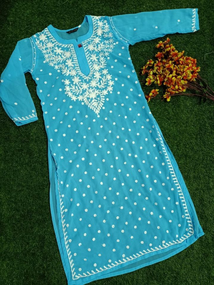 Lucknowi_chikankari_Georgette_very_fine_aari_work_keel_jaal_kurti