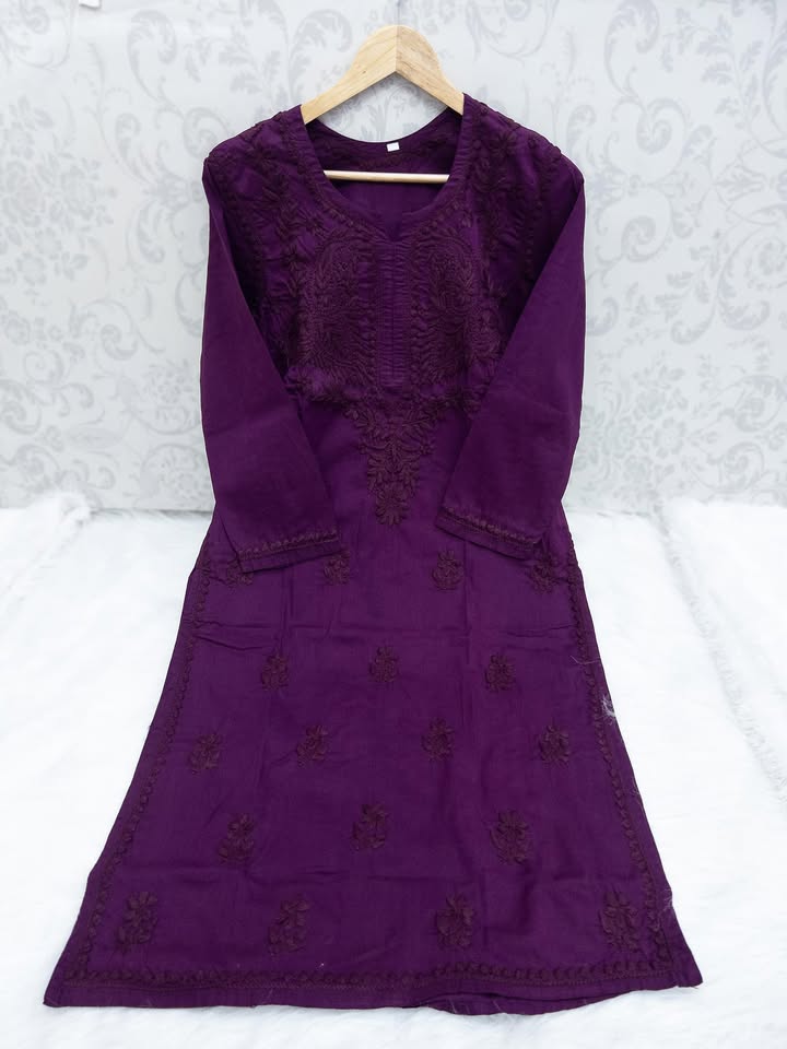 Lucknowi_chikankari_cotton_tone_to_tone_kurti
