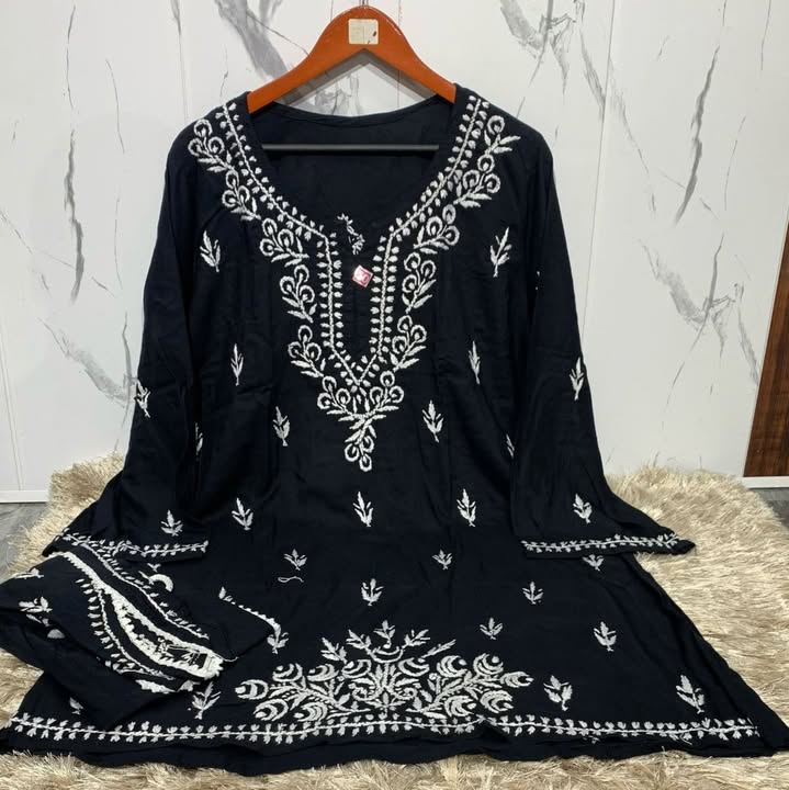 Lucknowi_chikankari_modal_kurti_with_tulip_pant_set