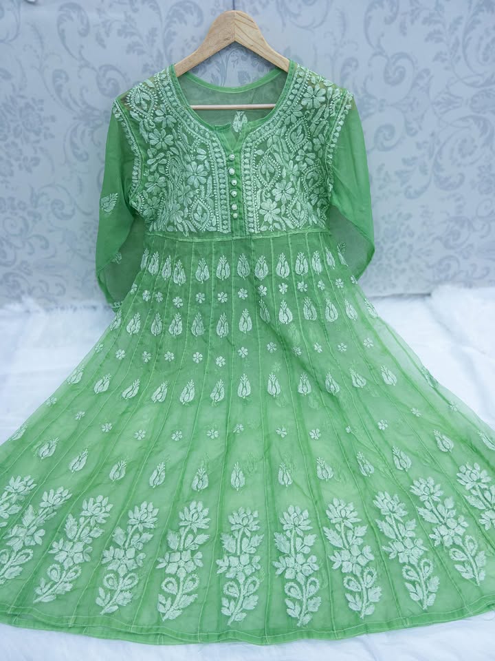 Lucknowi_chikankari_organza_anarkali